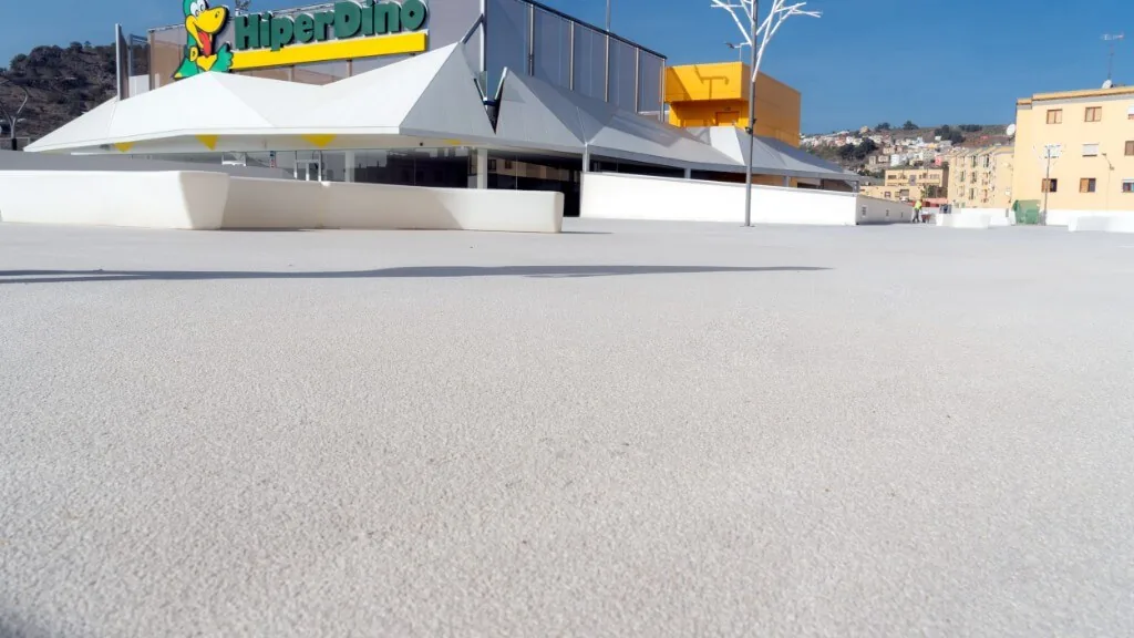 Centro Comercial El Mirón Centro Comercial El Mirón