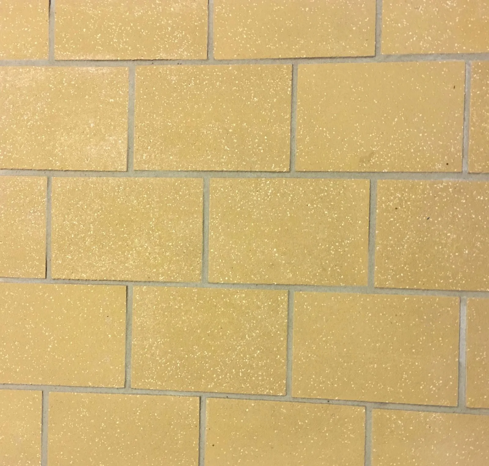 Aparejo Zoruflex en color amarillo arena con textura granulada
